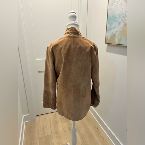 Vintage 100% suede jacket blazer with laser cut detail oversized relaxed fit 4 - Picture 5 of 13